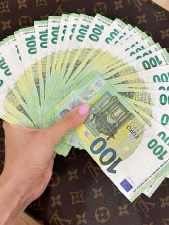 100€ banknotes