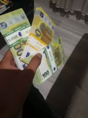200€ euros Bank notes  500€ for  5000€ bank notes