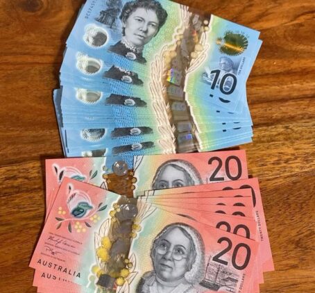 20$  Australia  Dollars Banknotes 500€ for 5000€ - Image 3