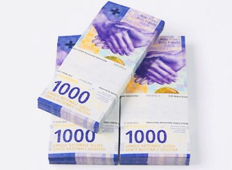 100CHF Swiss Franc bank note   500€ for 5000€ bank notes