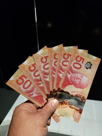 50$  Canada  Dollars Banknotes