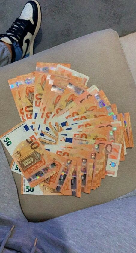 50€ euros Bank notes  500€ for  5000€ bank notes